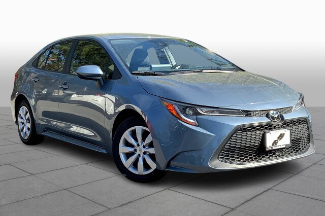 2022 Toyota Corolla LE photo 2
