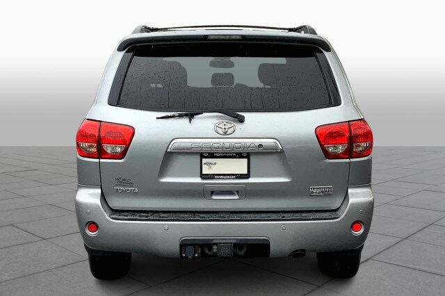 2008 Toyota Sequoia photo 3
