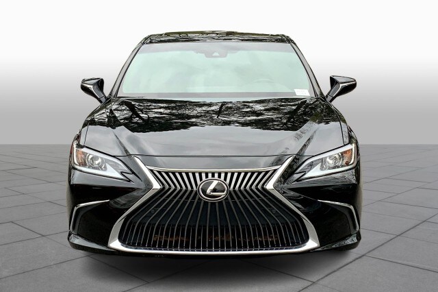 2019 Lexus ES 350 photo 2