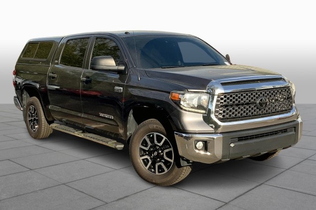 Used 2018 Toyota Tundra SR5 with VIN 5TFEY5F15JX240732 for sale in Houston, TX