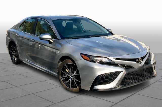 2021 Toyota Camry SE photo 2