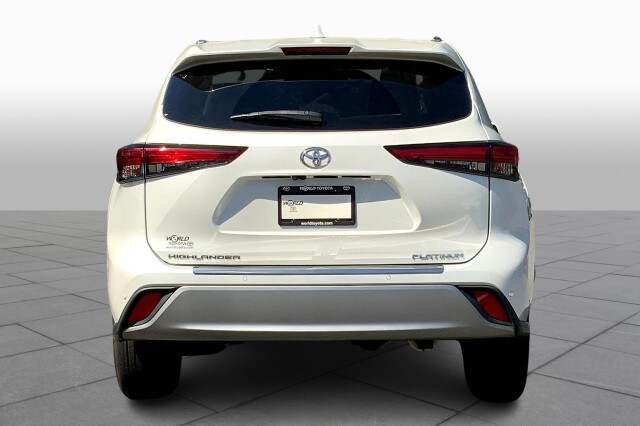 2020 Toyota Highlander Platinum photo 4