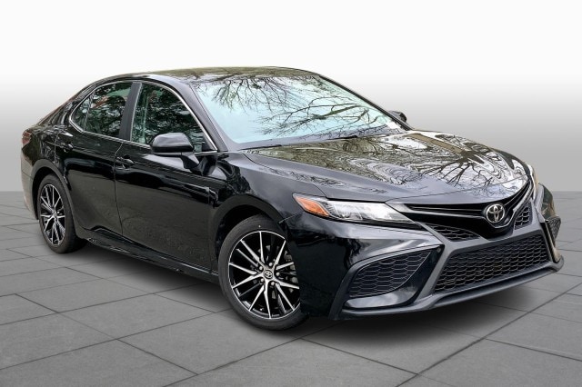 Certified 2021 Toyota Camry SE with VIN 4T1G11AK1MU410639 for sale in Houston, TX