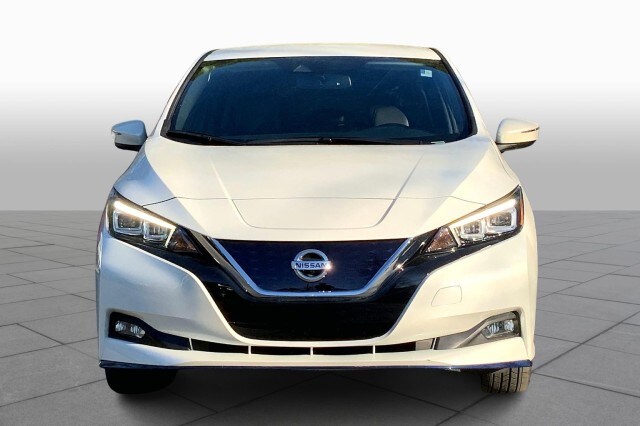 2022 Nissan Leaf SL Plus photo 2