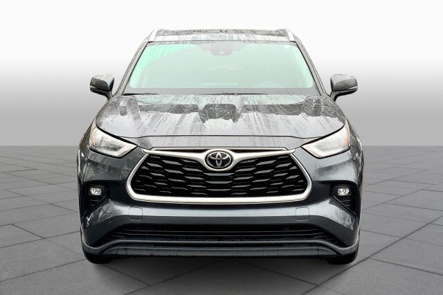 2020 Toyota Highlander XLE photo 3