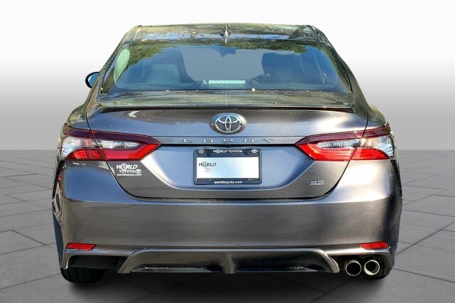2021 Toyota Camry SE photo 4