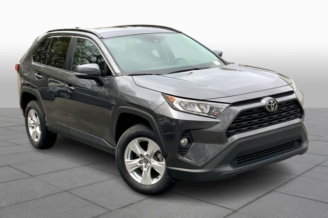 Used 2021 Toyota RAV4 XLE with VIN 2T3P1RFV4MW202571 for sale in Houston, TX