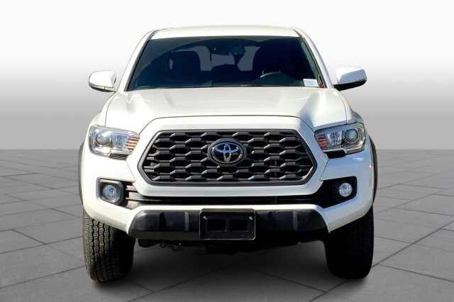 2021 Toyota Tacoma TRD photo 3