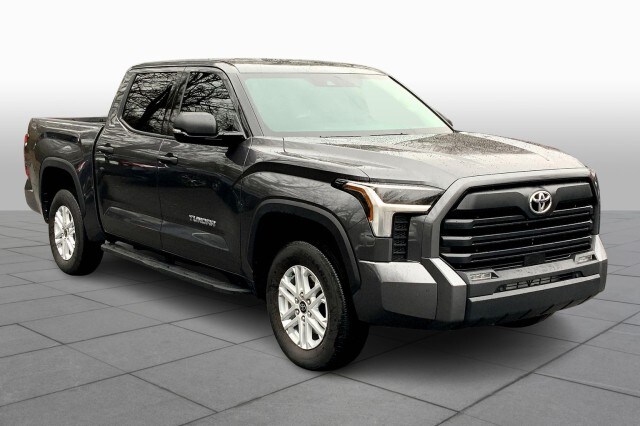 2023 Toyota Tundra SR5 photo 2
