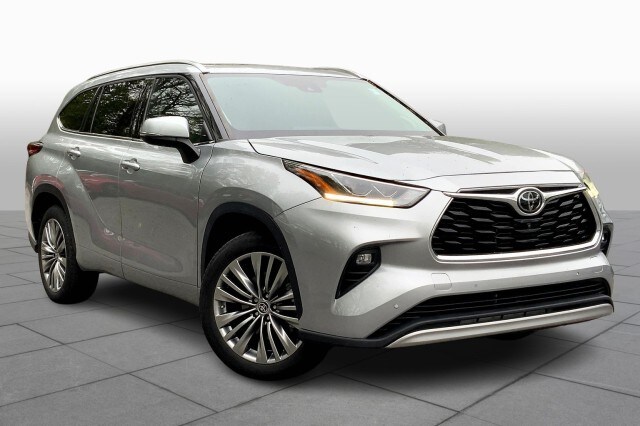 2020 Toyota Highlander Platinum photo 2