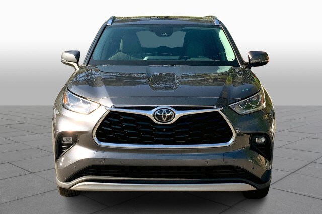 2020 Toyota Highlander Platinum photo 3