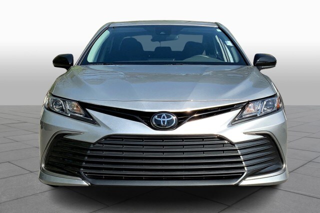 2022 Toyota Camry LE photo 3