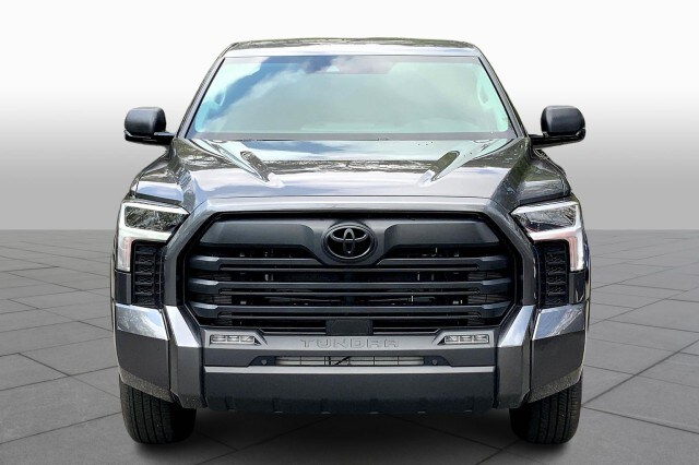 2022 Toyota Tundra SR5 CrewMax photo 3