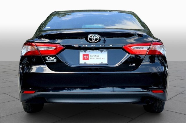2018 Toyota Camry LE photo 4