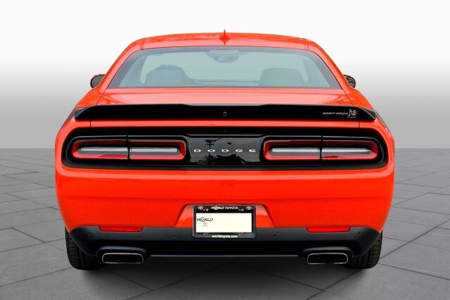 2022 Dodge Challenger R/T Scat Pack photo 3