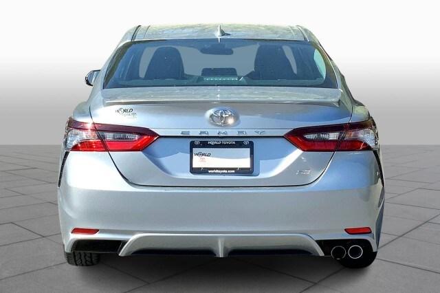 2021 Toyota Camry SE photo 4