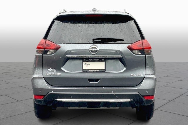 2020 Nissan Rogue SL photo 3