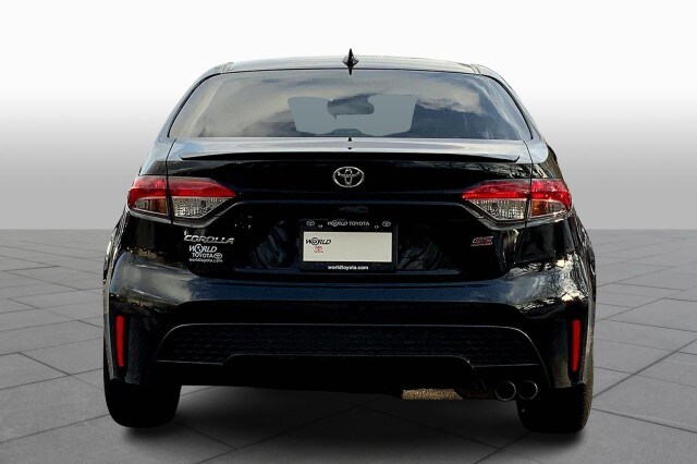 2022 Toyota Corolla SE photo 4