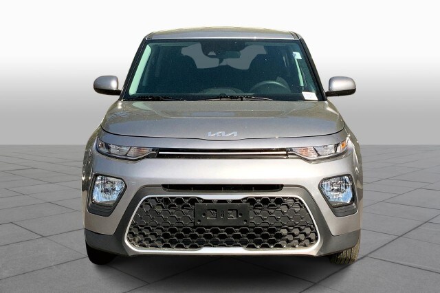 2022 Kia Soul LX photo 2
