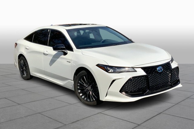 2021 Toyota Avalon Hybrid XSE photo 2
