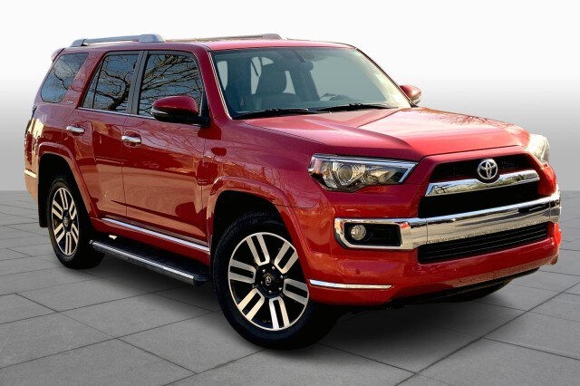 2018 Toyota 4Runner Limited photo 2
