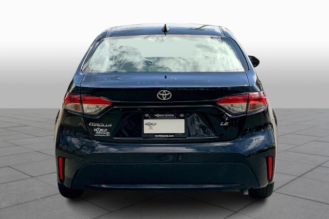 2021 Toyota Corolla LE photo 4