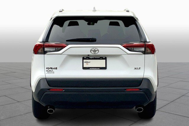2021 Toyota RAV4 XLE photo 4