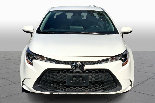 2021 Toyota Corolla LE photo 3