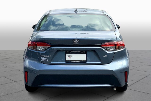 2021 Toyota Corolla LE photo 4