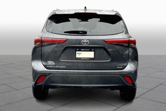 2020 Toyota Highlander XLE photo 4