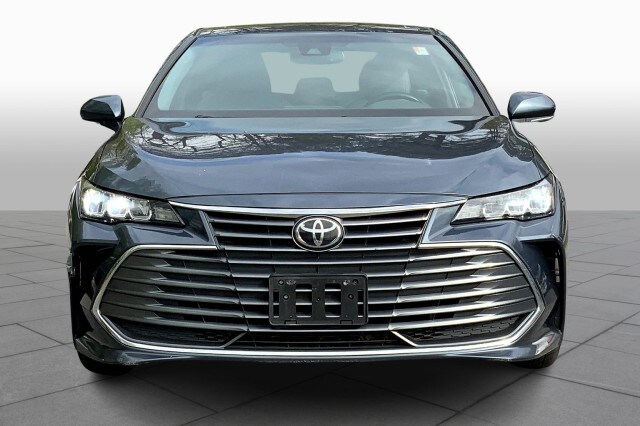 2019 Toyota Avalon XLE photo 2