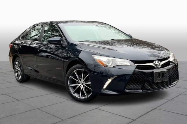 Used 2015 Toyota Camry XSE with VIN 4T1BF1FK4FU070071 for sale in Houston, TX