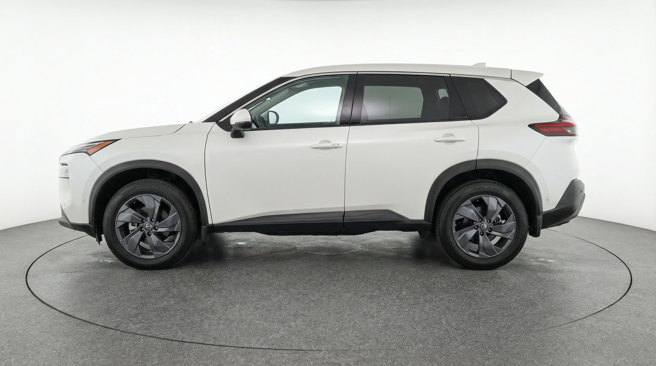 Thumbnail: 2025 Nissan Rogue - 4