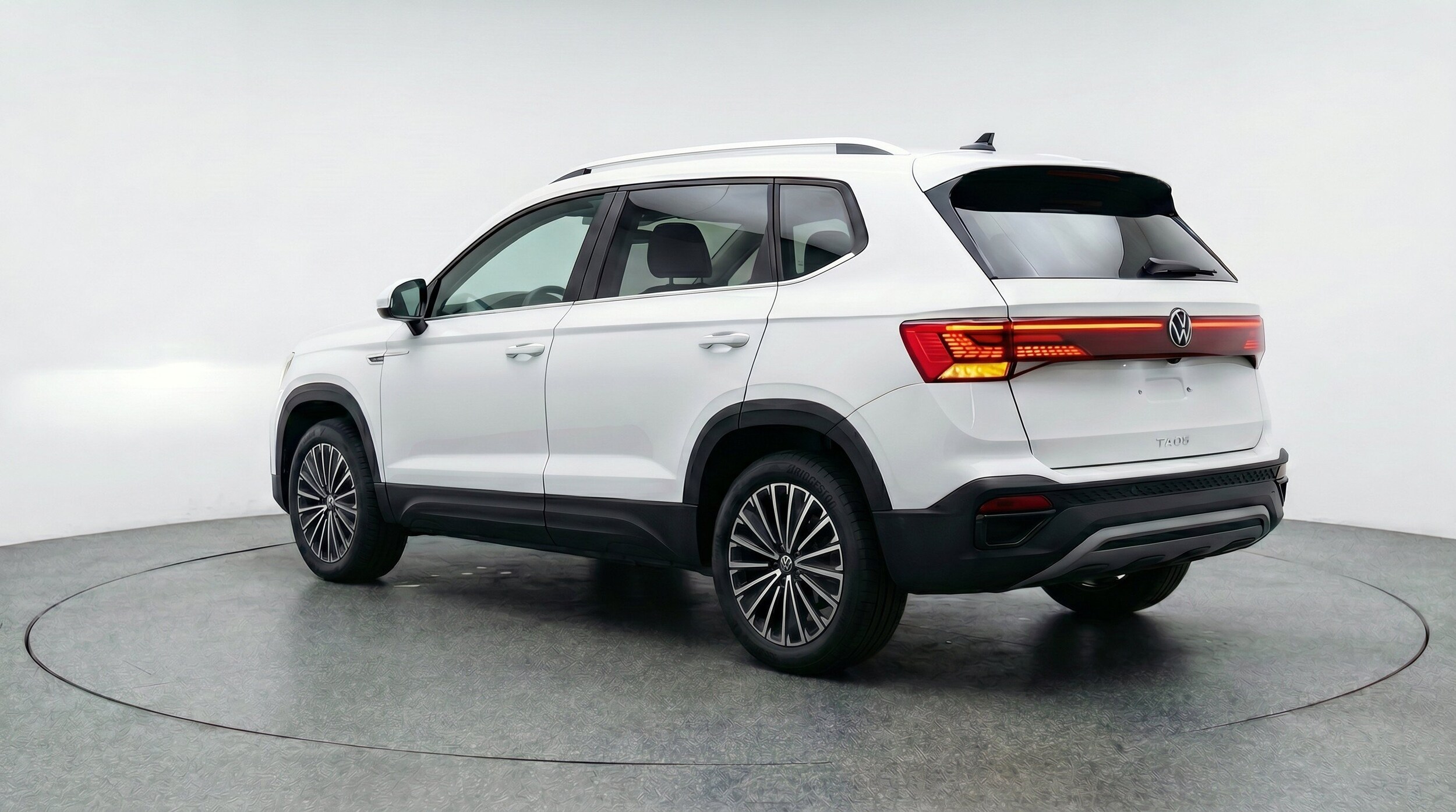 Thumbnail: 2026 Volkswagen Taos - 6