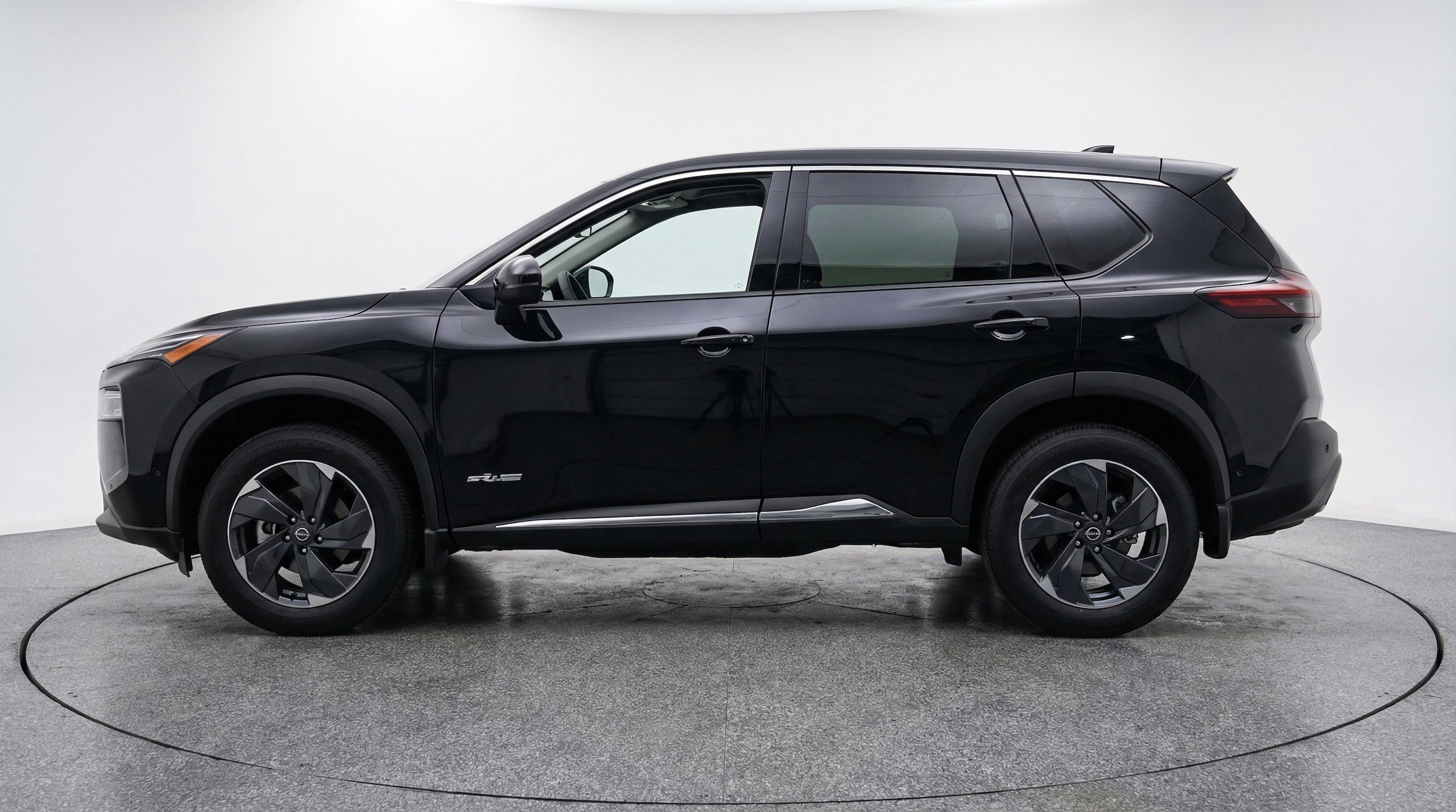 Thumbnail: 2025 Nissan Rogue - 5