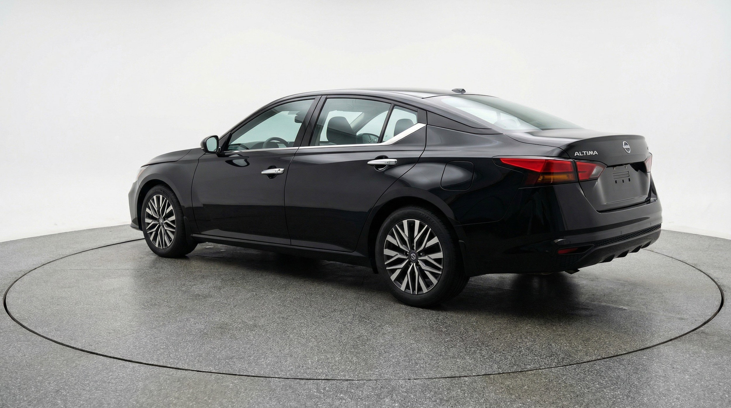 Thumbnail: 2025 Nissan Altima - 6