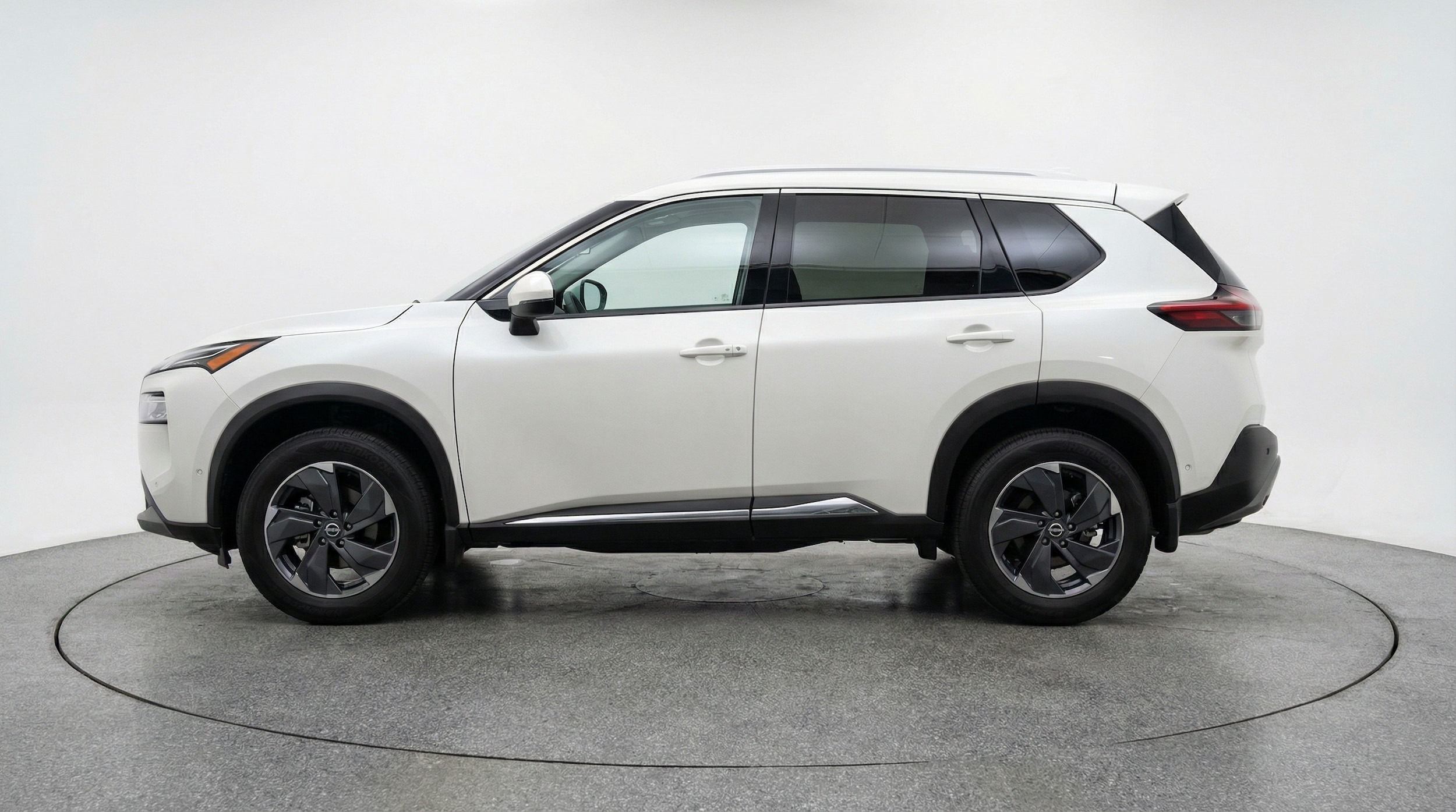 Thumbnail: 2025 Nissan Rogue - 4
