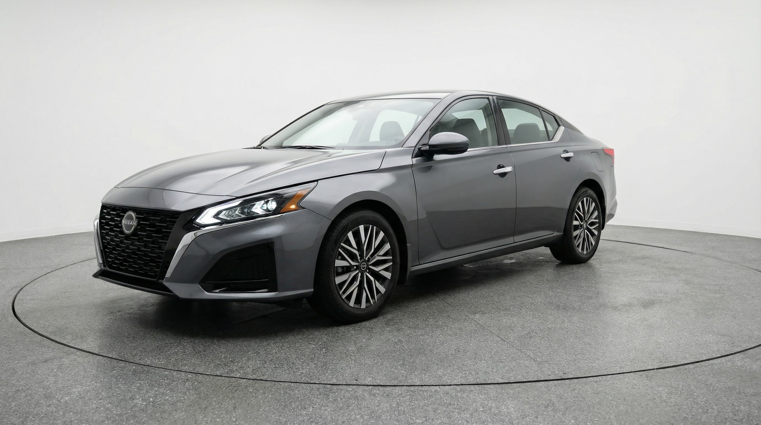 Thumbnail: 2025 Nissan Altima - 3