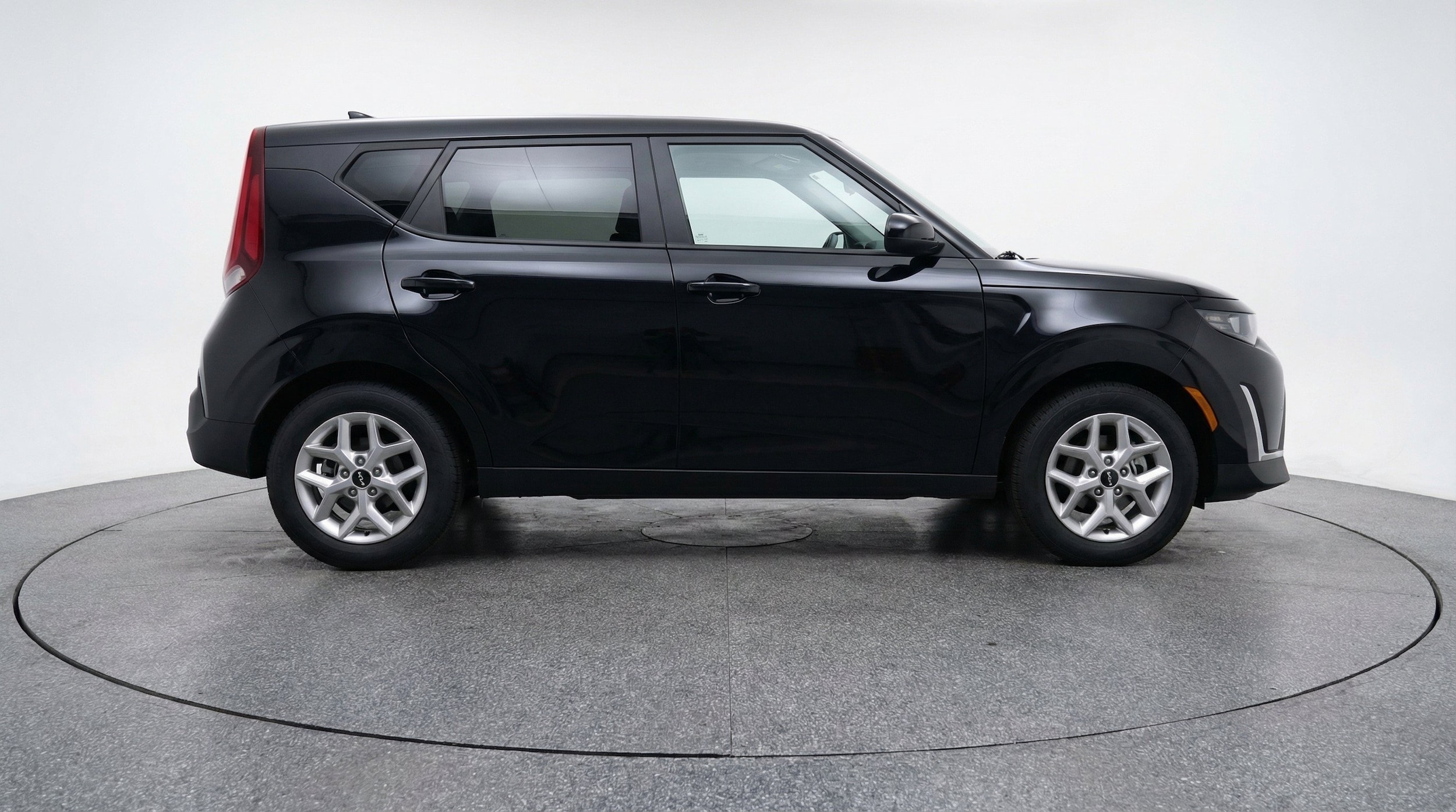 Thumbnail: 2025 Kia Soul - 10