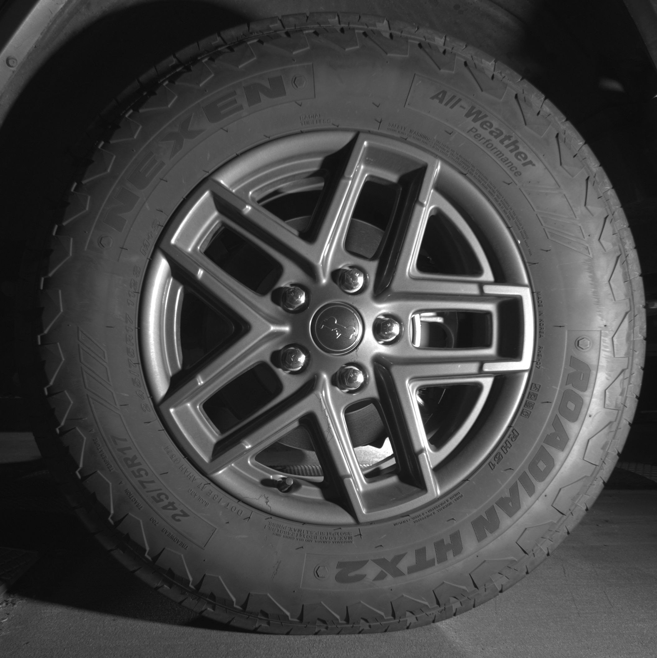 Thumbnail: 2025 Jeep Wrangler - 14