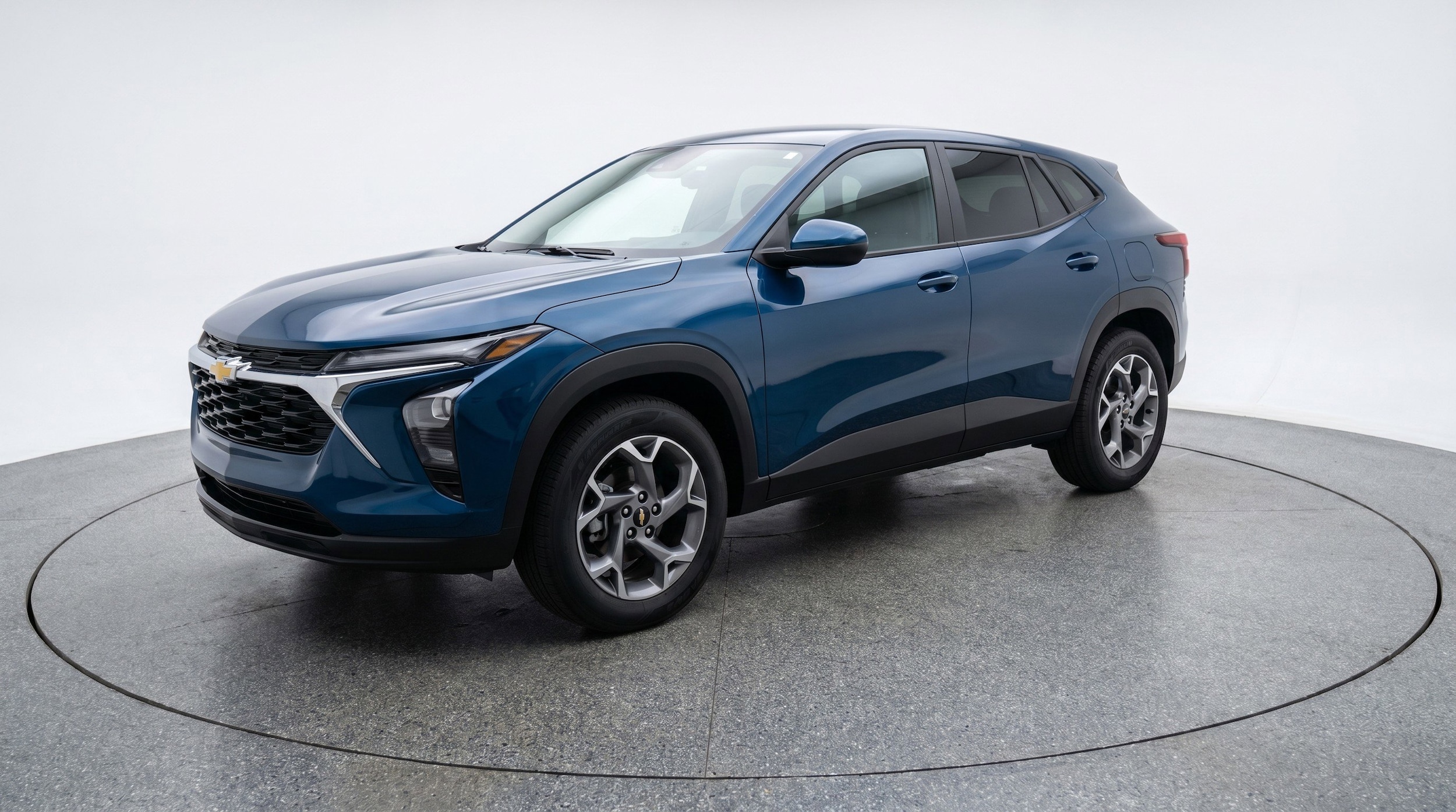 Thumbnail: 2025 Chevrolet Trax - 3