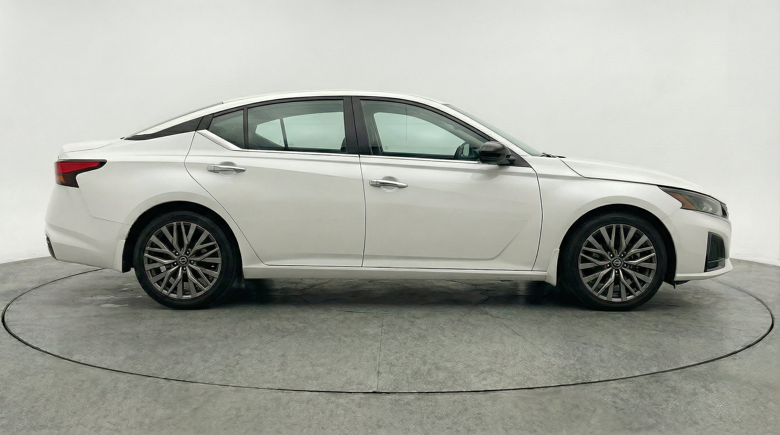 Thumbnail: 2025 Nissan Altima - 11