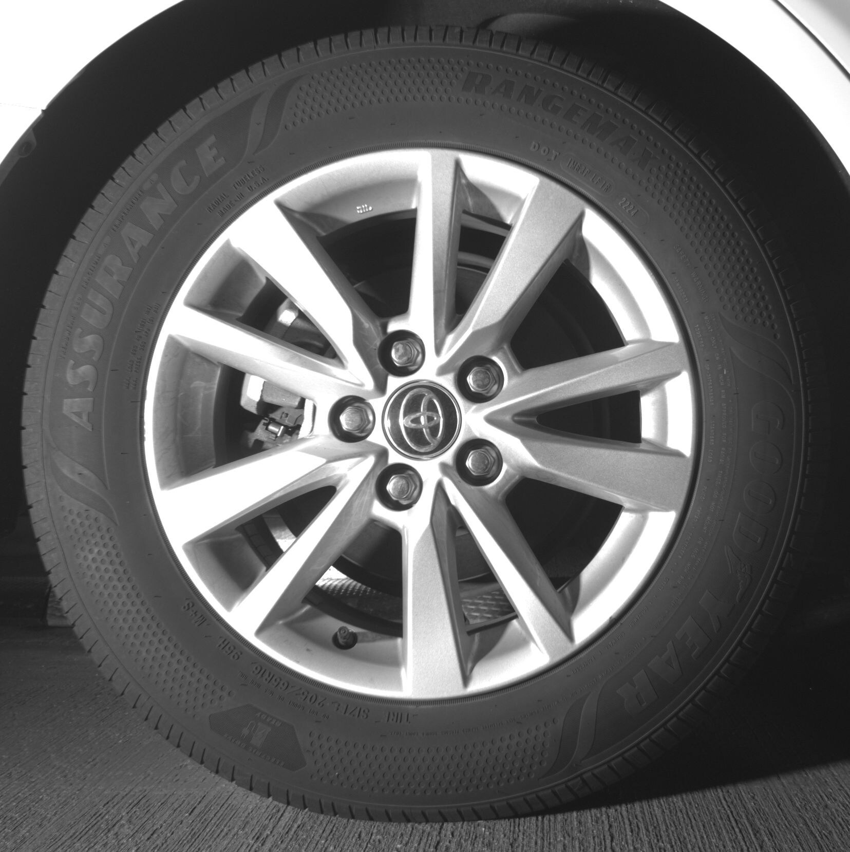 Thumbnail: 2025 Toyota Camry - 12