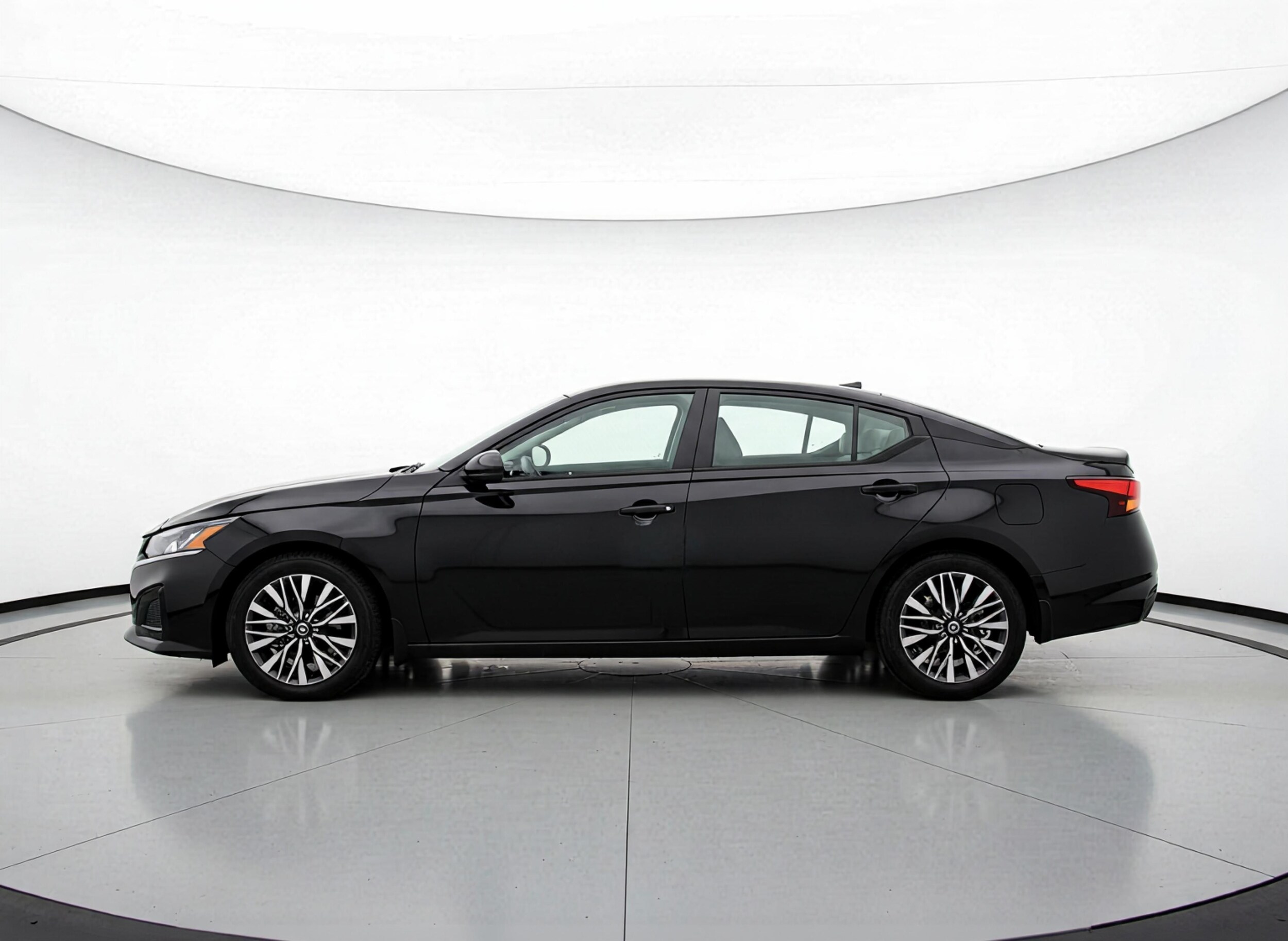 Thumbnail: 2025 Nissan Altima - 4