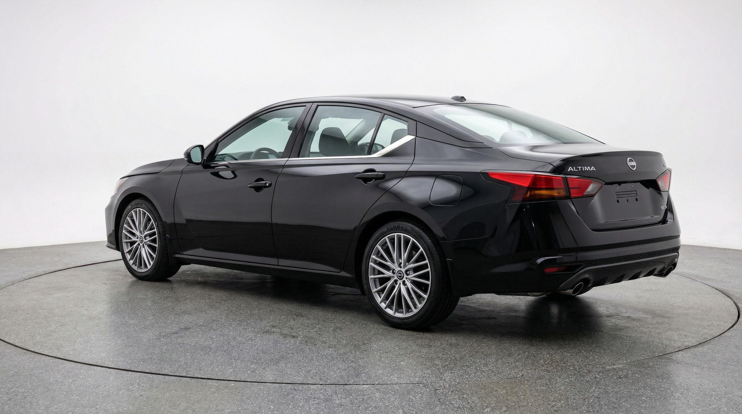 Thumbnail: 2025 Nissan Altima - 5