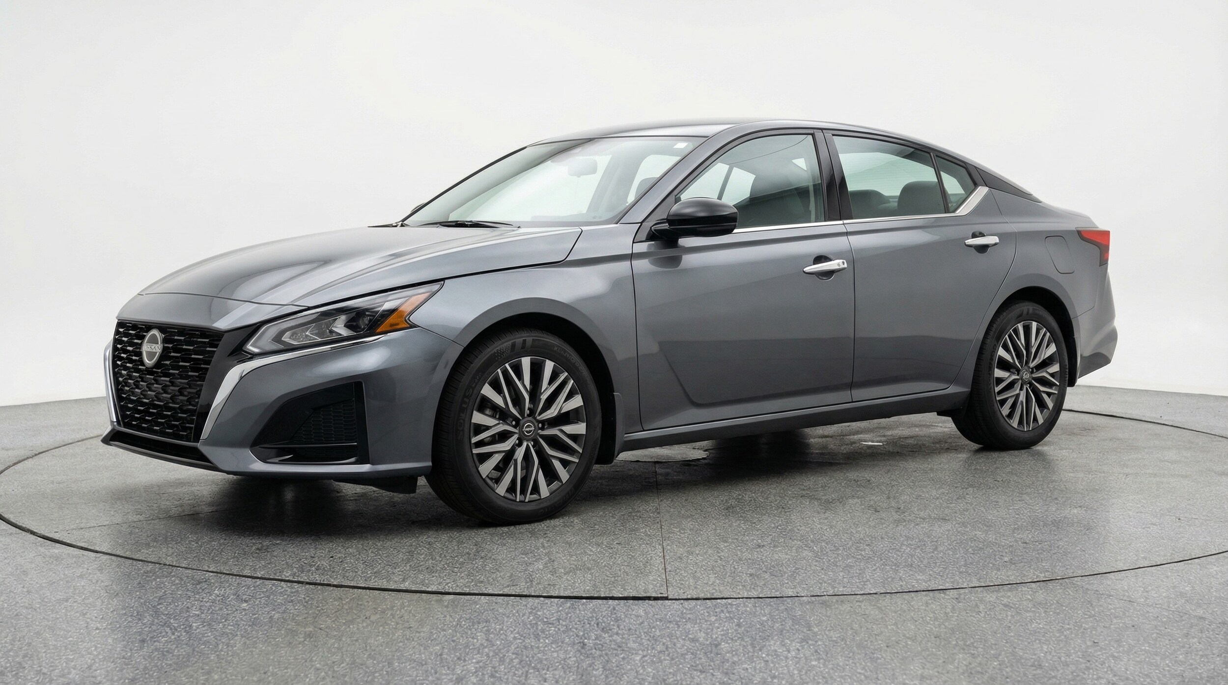 Thumbnail: 2025 Nissan Altima - 3