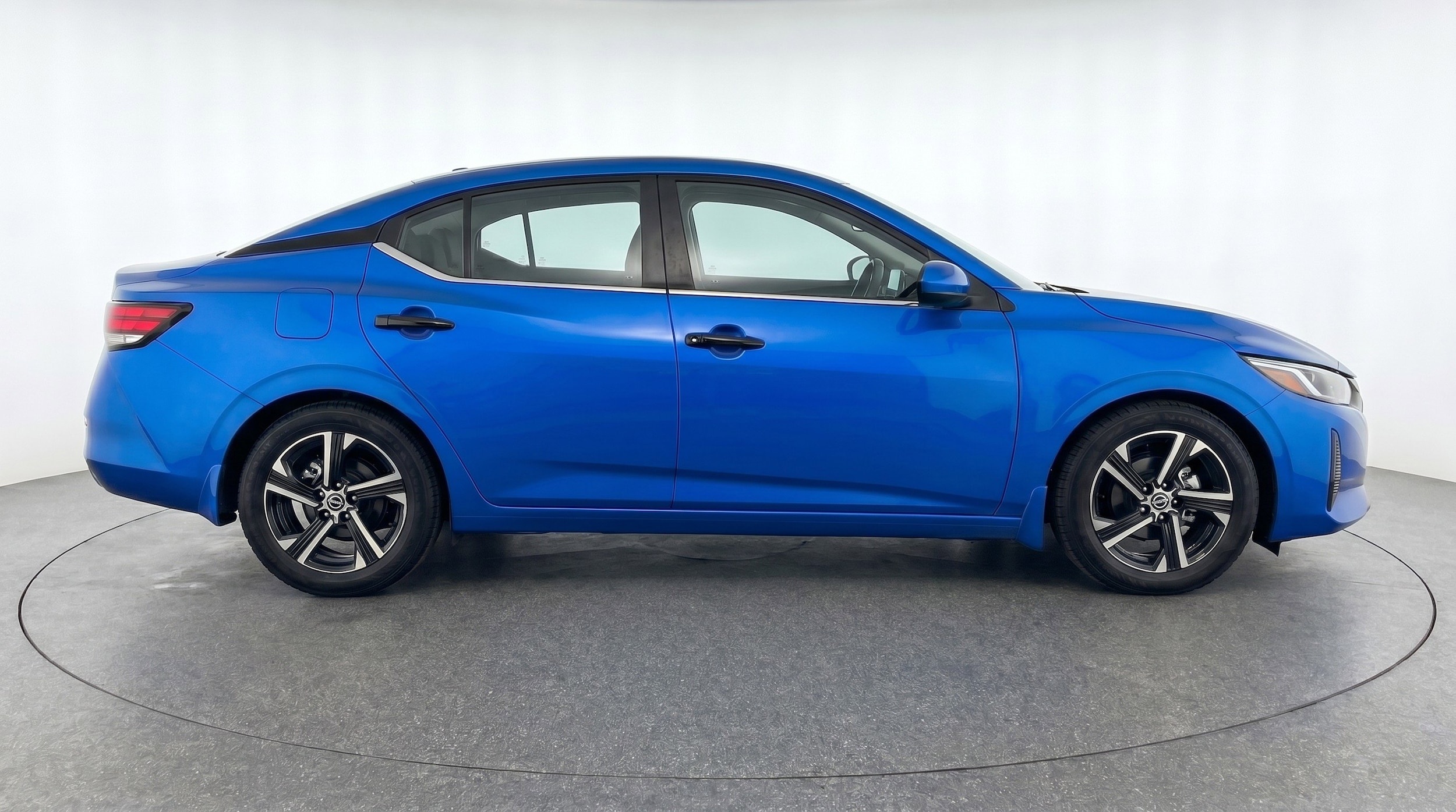 Thumbnail: 2025 Nissan Sentra - 11