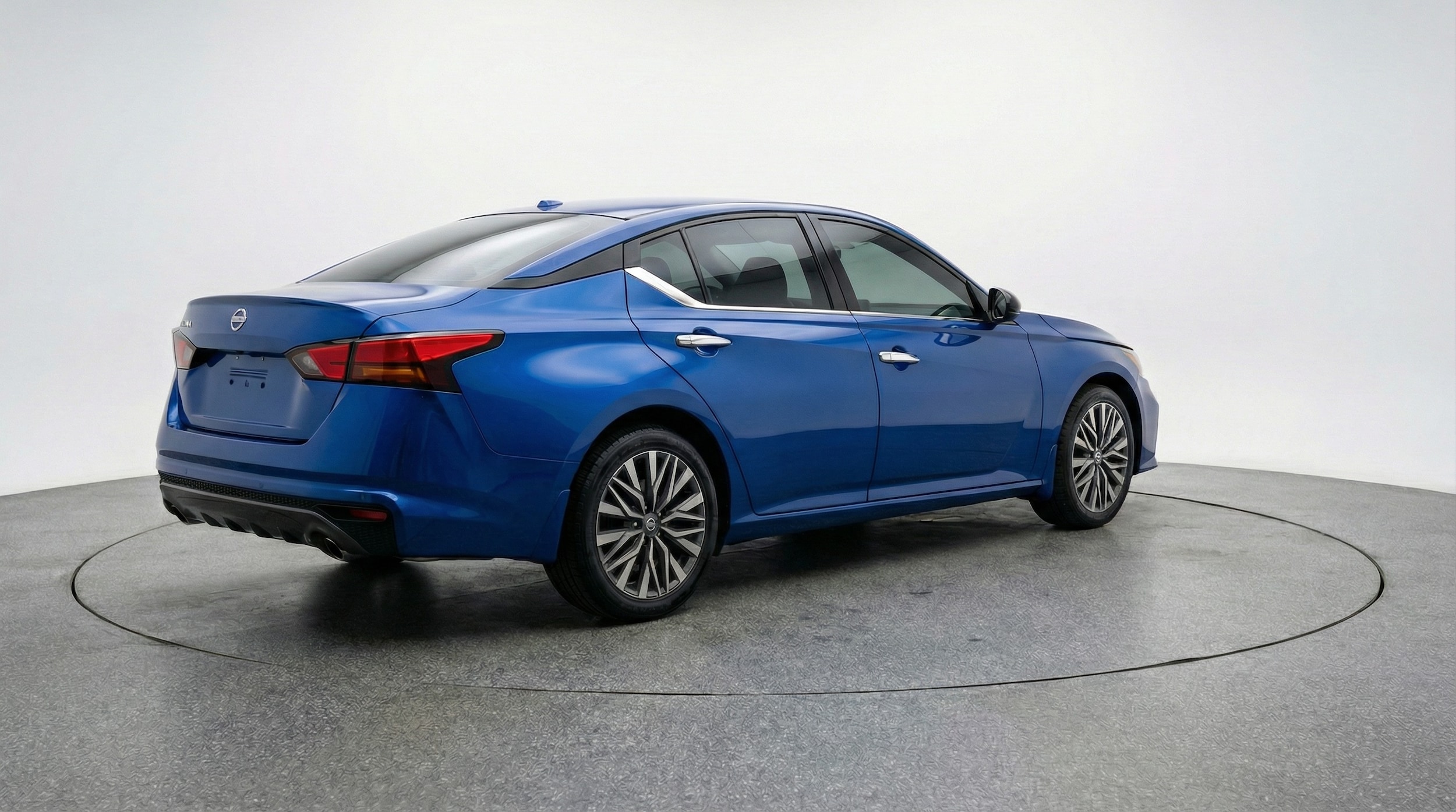 Thumbnail: 2025 Nissan Altima - 7