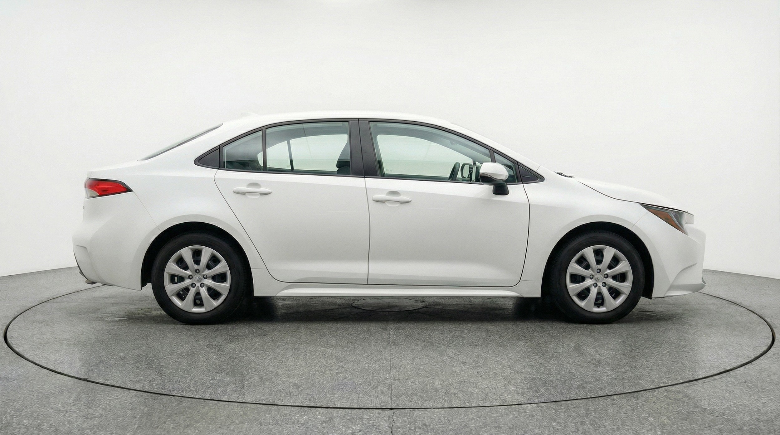 Thumbnail: 2025 Toyota Corolla - 11