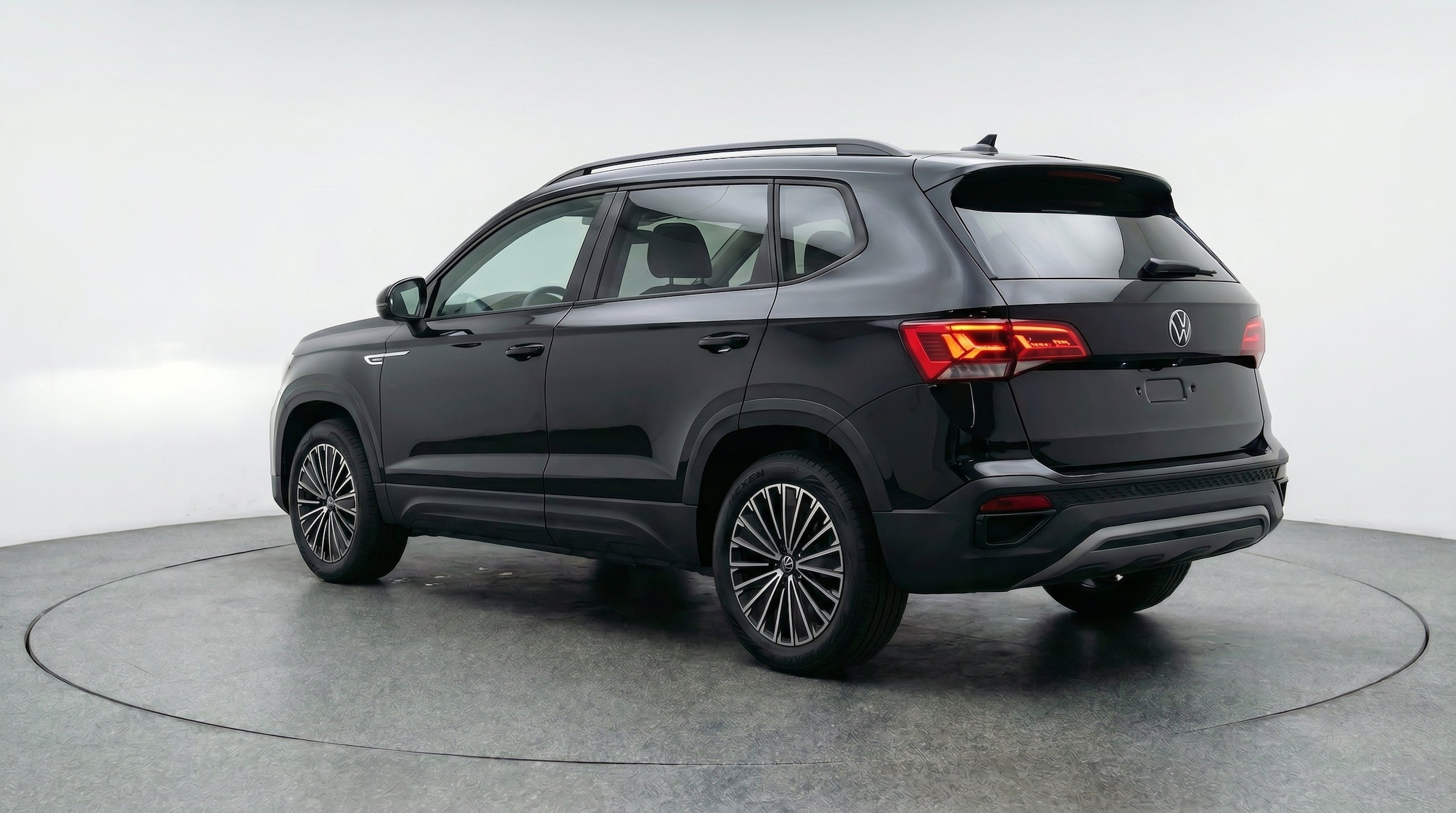 Thumbnail: 2026 Volkswagen Taos - 6